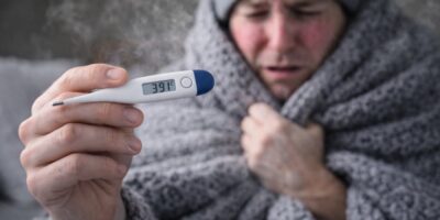 Dlaczego przy gorączce skóra jest gorąca, a jednocześnie mamy dreszcze
